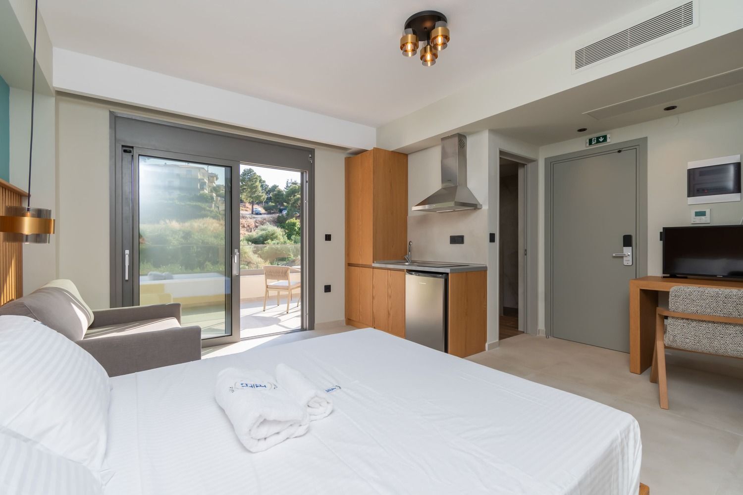 Tiara Holidays - HP Family Suites -Triple Room - bedroom 2